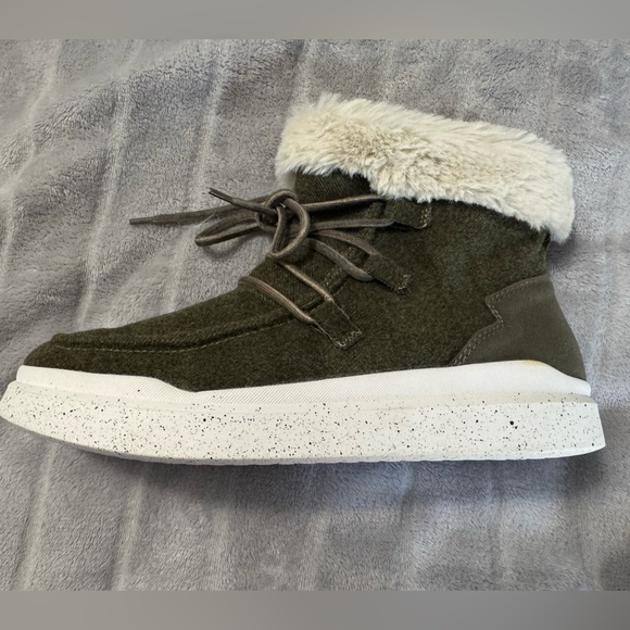 Romika Helsinki 01 Olive Faux Fur Boot Sneaker EU 37 US 6 to 6.5 - Picture 8 of 11